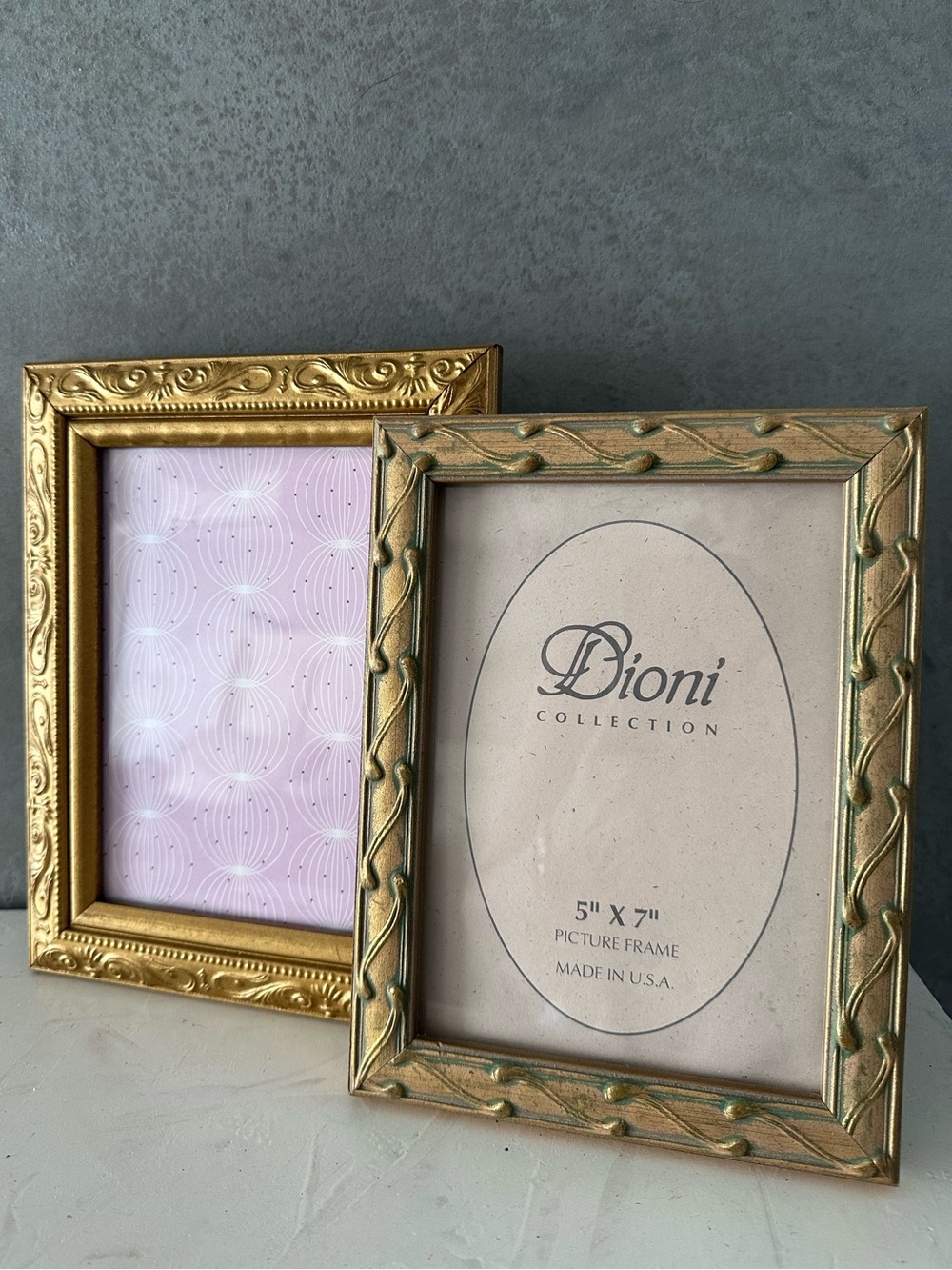 2 5X7 GOLD WOOD ORNATE PICTURE FRAMES